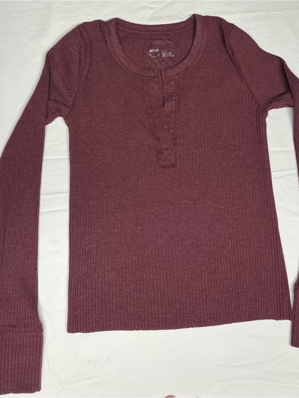 aerie Ribbed Scoop Henley in Burgundy Plum
